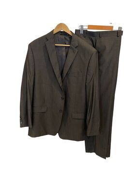 Calvin Klein suit 100% wool blazer 48R pants  slim fit 38 grey 2 pieces Classic